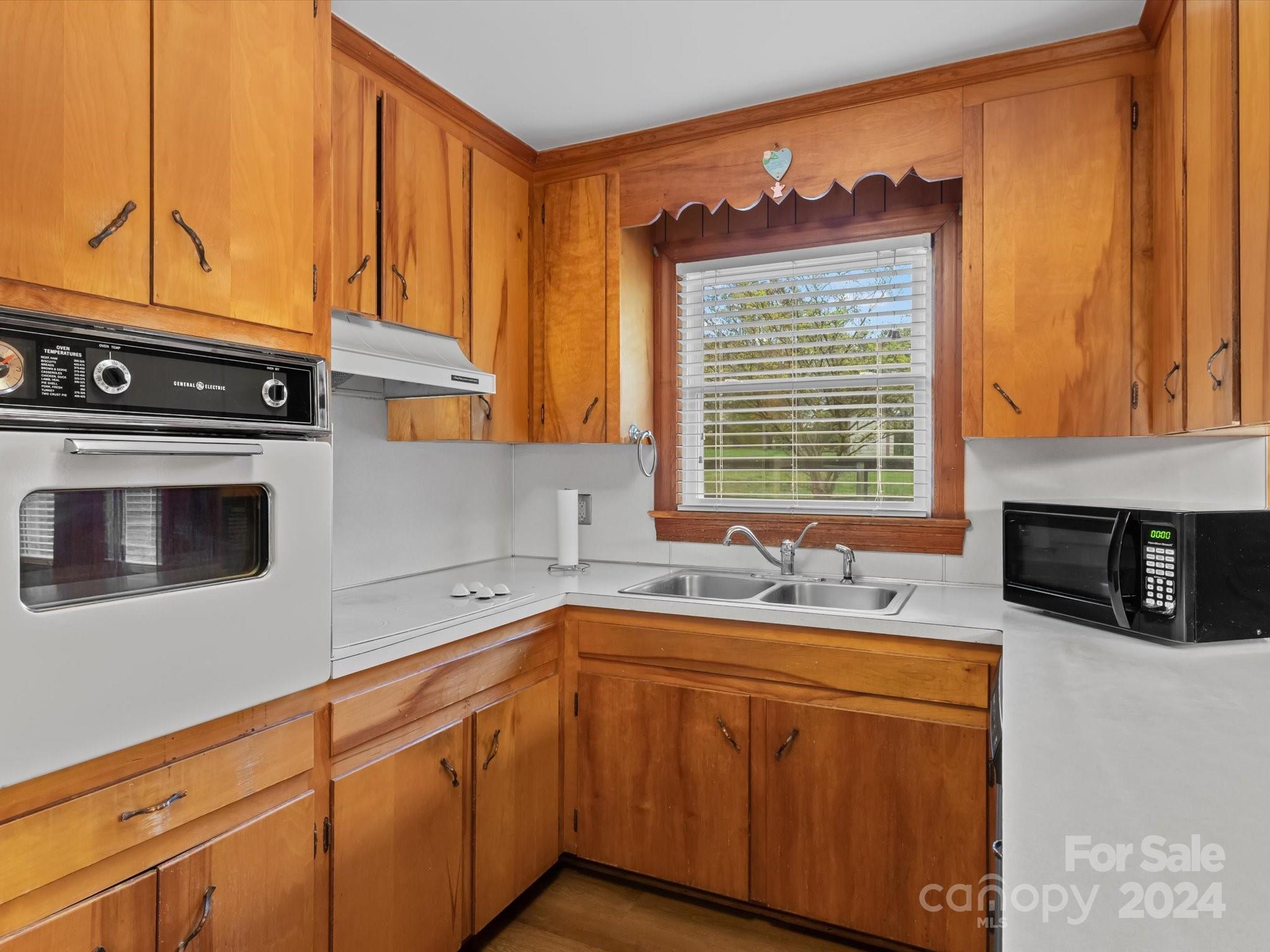 203 Spring Shore Road Statesville, NC 28677 - Photo 11 of 23 Gallery Image 11