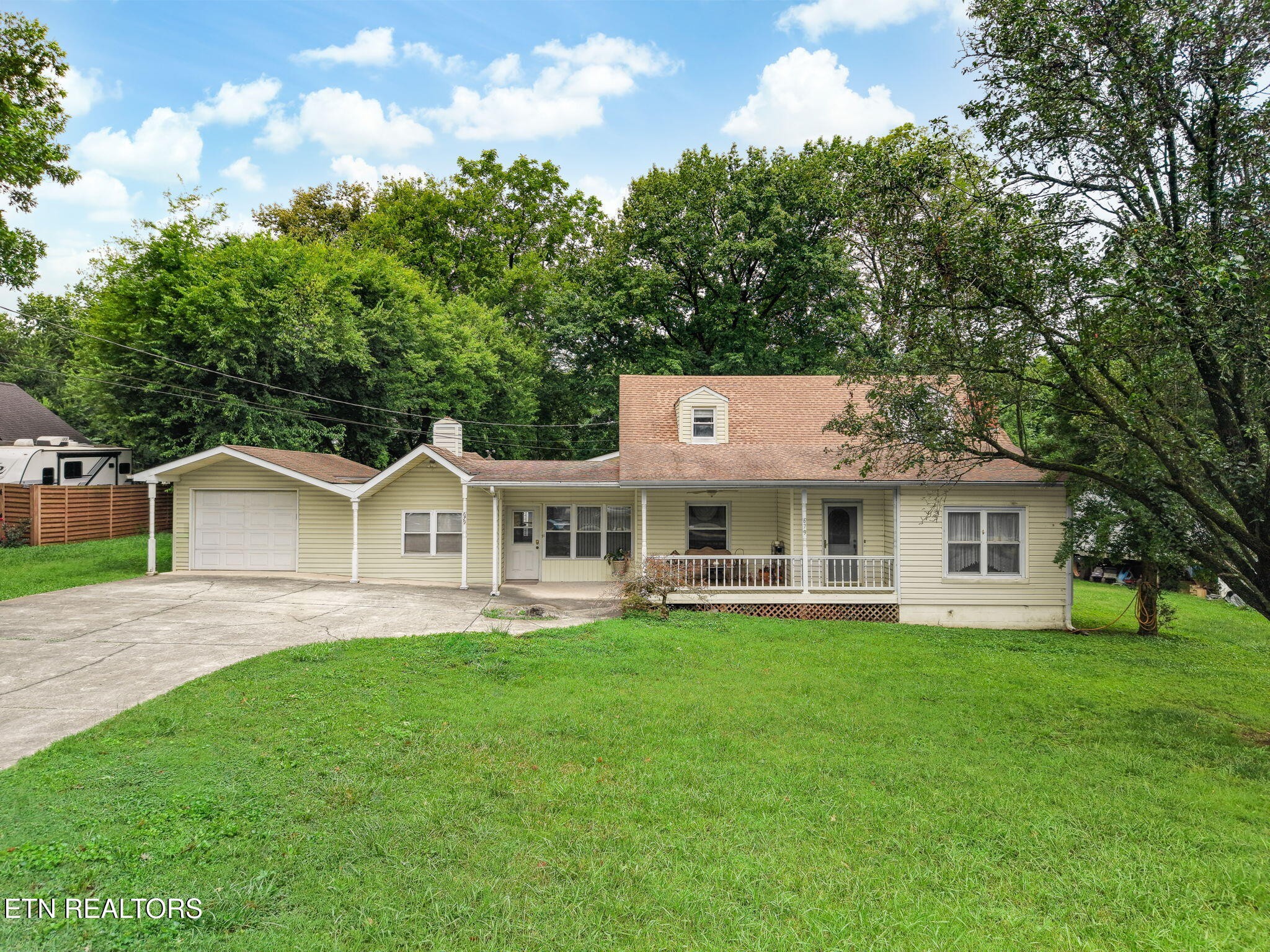 679 North Wright Road Alcoa, TN 37701 - Photo 2 of 34 Gallery Image 2