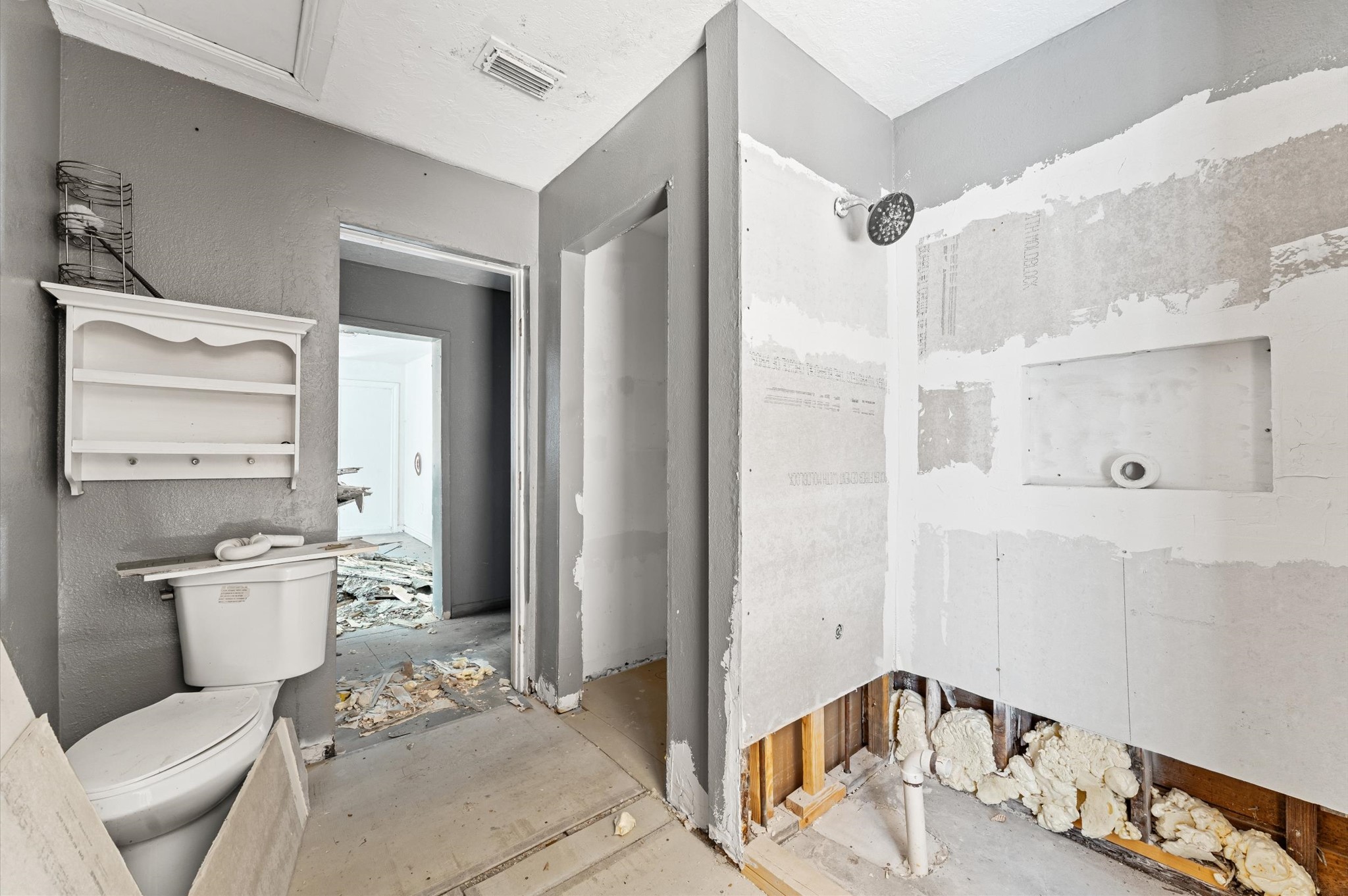 605 Post Street Houston, TX 77022 - Photo 15 of 18