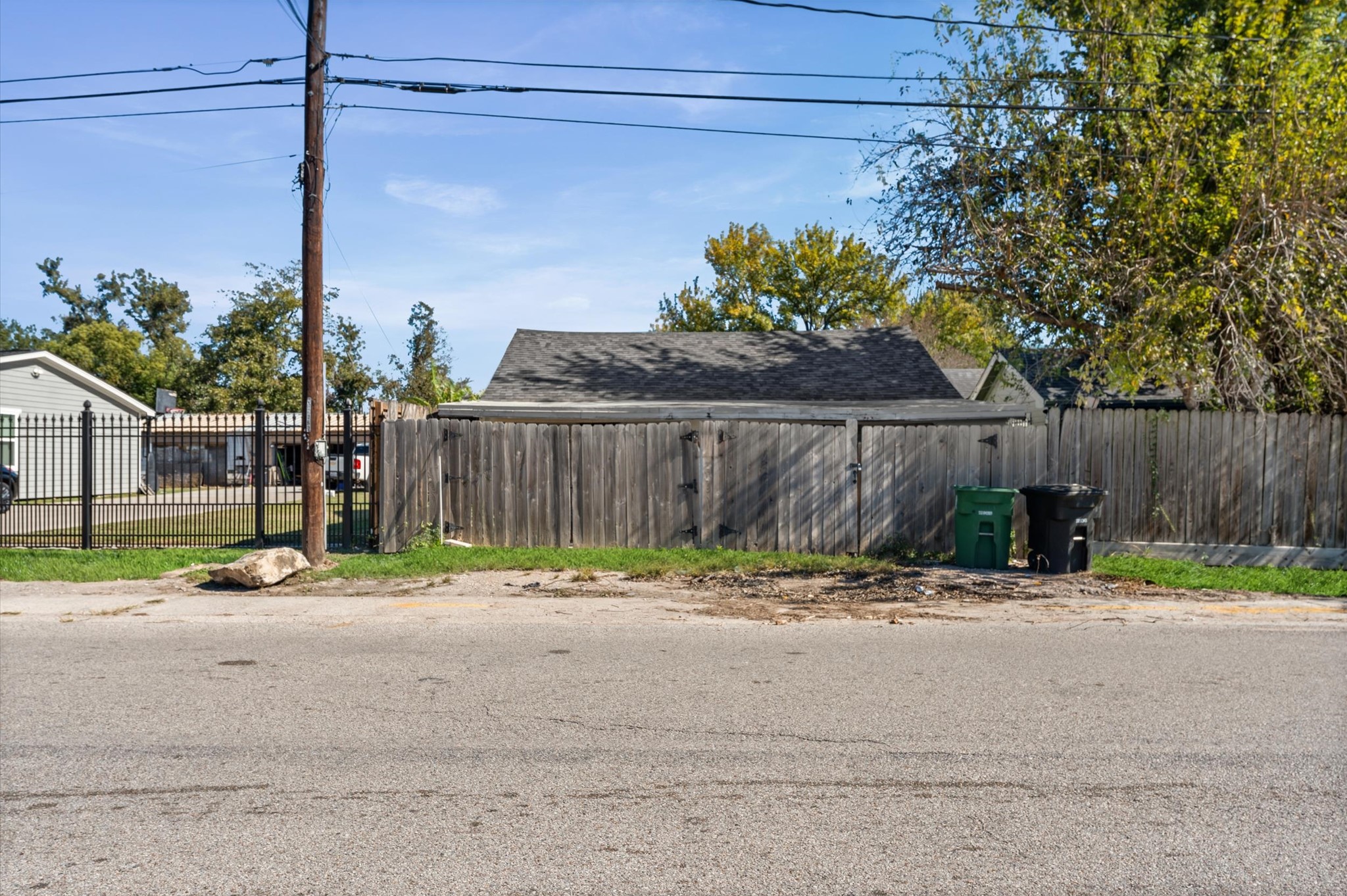 605 Post Street Houston, TX 77022 - Photo 18 of 18