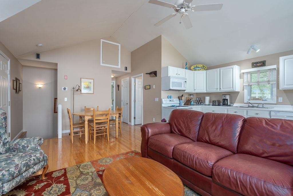 124 Water Street Strafford, NH 03884 - Photo 12 of 39