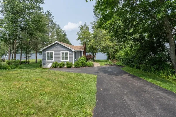 $3,700 | 124 Water Street, Strafford, NH 03884