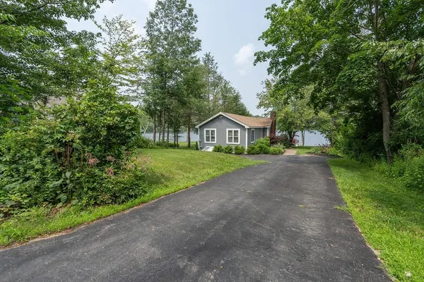 $3,700 | 124 Water Street, Strafford, NH 03884