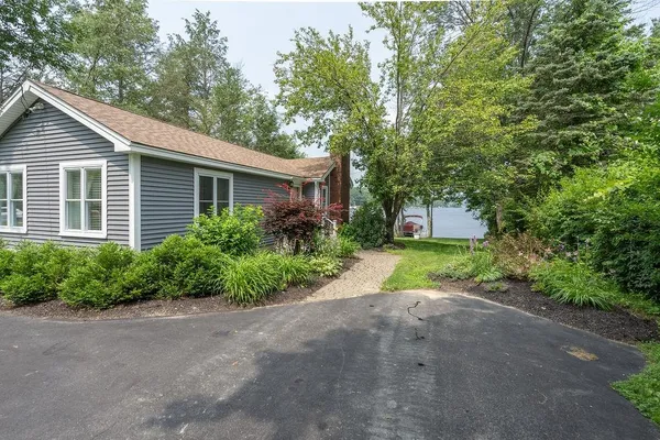 $3,700 | 124 Water Street, Strafford, NH 03884