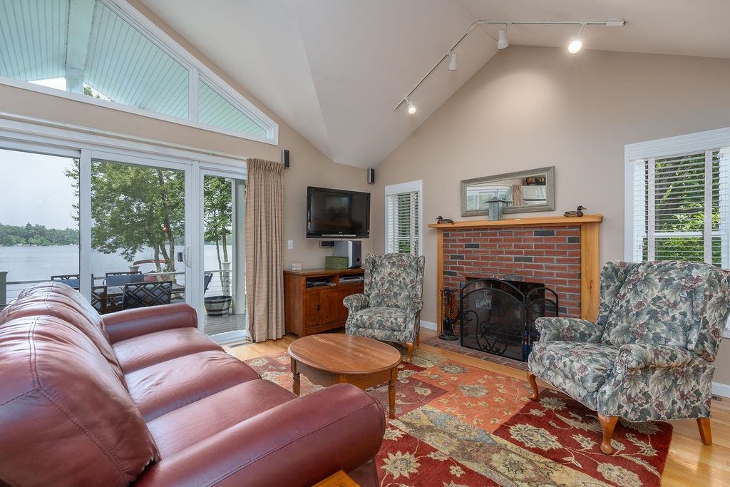 124 Water Street Strafford, NH 03884 - Photo 8 of 39