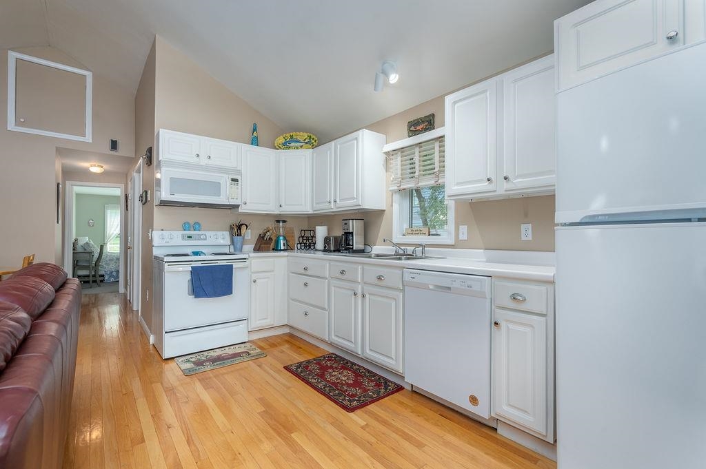 124 Water Street Strafford, NH 03884 - Photo 9 of 39