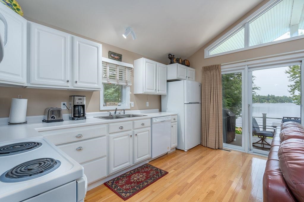 124 Water Street Strafford, NH 03884 - Photo 10 of 39