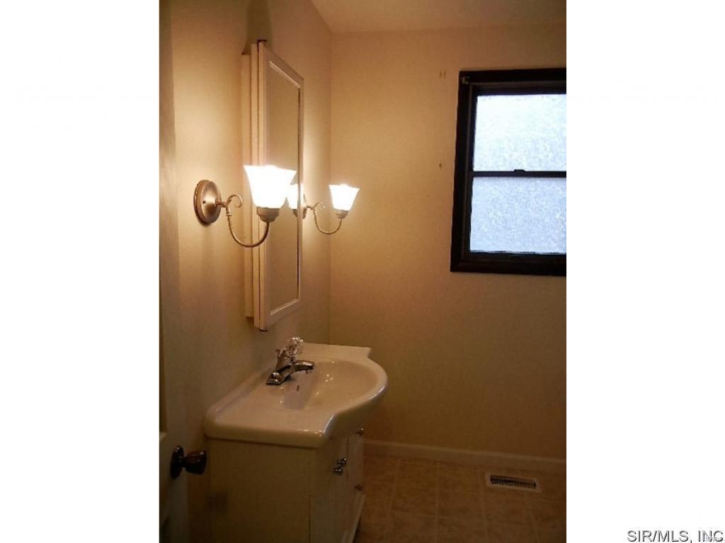 10 Kansas Avenue Belleville, IL 62221 - Photo 21 of 30 Gallery Image 21