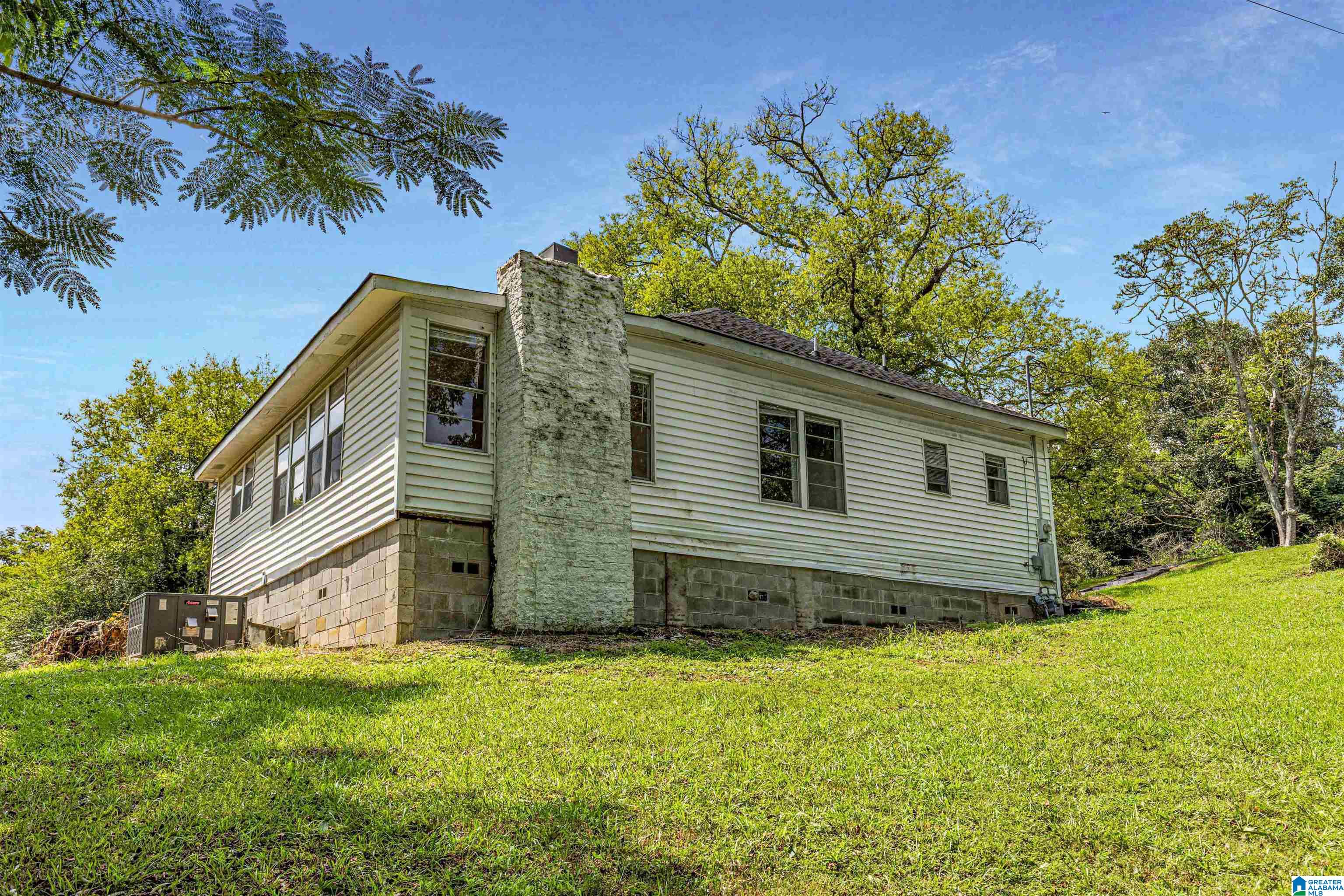 1318 Colgate Road Moody, AL 35004 - Photo 5 of 31