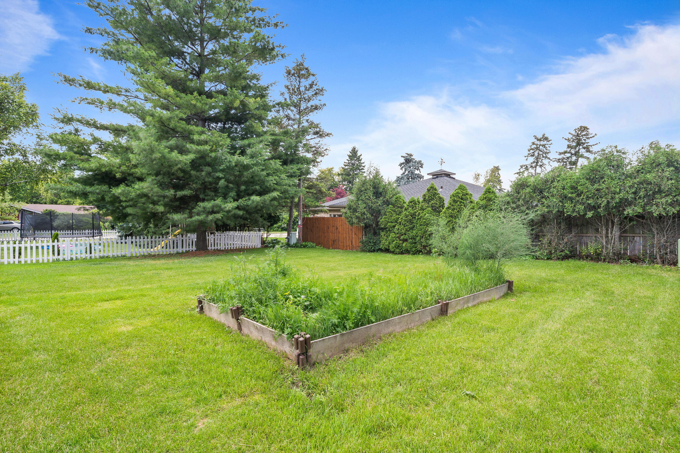 1105 Barnes Street Delavan, WI 53115 - Photo 44 of 52 Raised garden