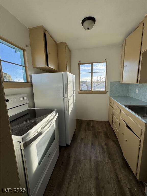 321 North 15th Street, Unit 4 Las Vegas, NV 89101 - Photo 3 of 6