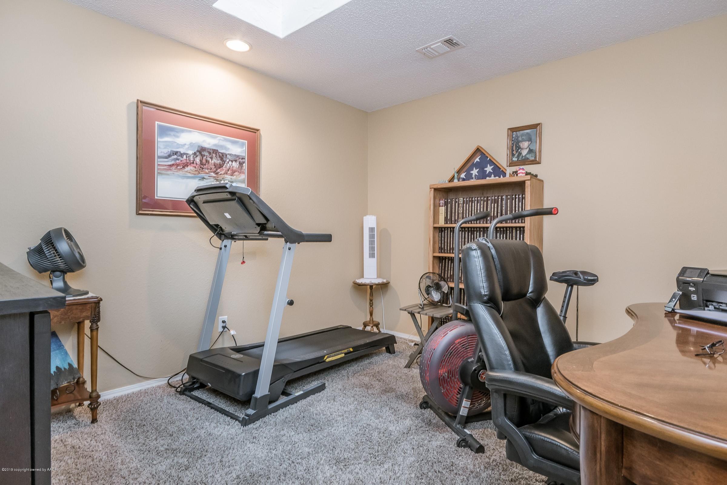 7006 Thunder Road Amarillo, TX 79119 - Photo 13 of 18 Office/Den