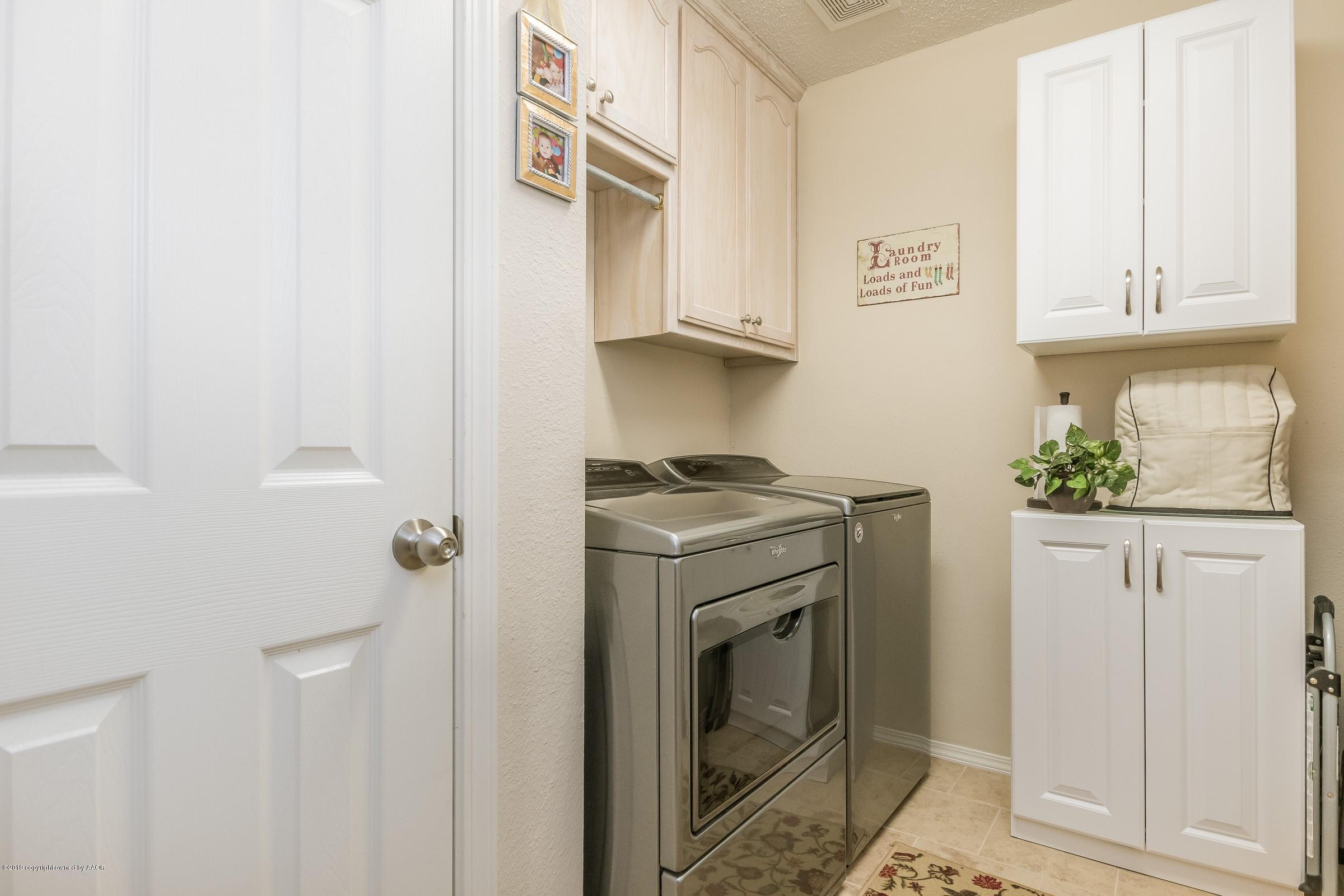 7006 Thunder Road Amarillo, TX 79119 - Photo 15 of 18 009_Utility Room