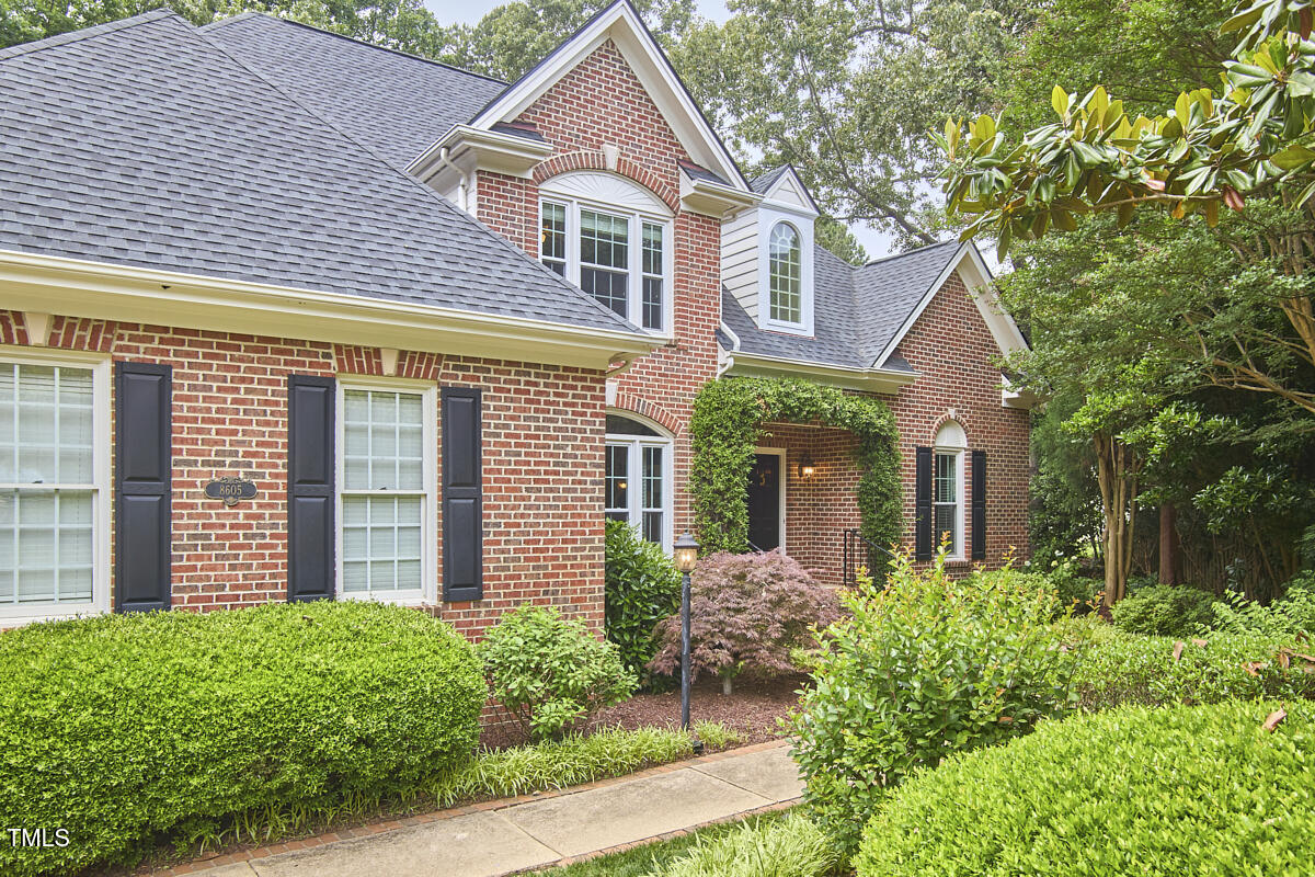 8605 Stanton Place Raleigh, NC 27615 - Photo 4 of 56 03
