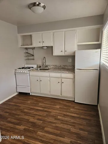$1,025 | 302 West Medlock Drive, Unit 8, Phoenix, AZ 85013