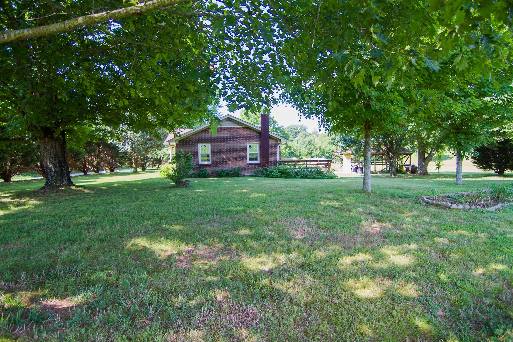 1481 Lasea Road Columbia, TN 38401 - Photo 4 of 23 Gallery Image 4