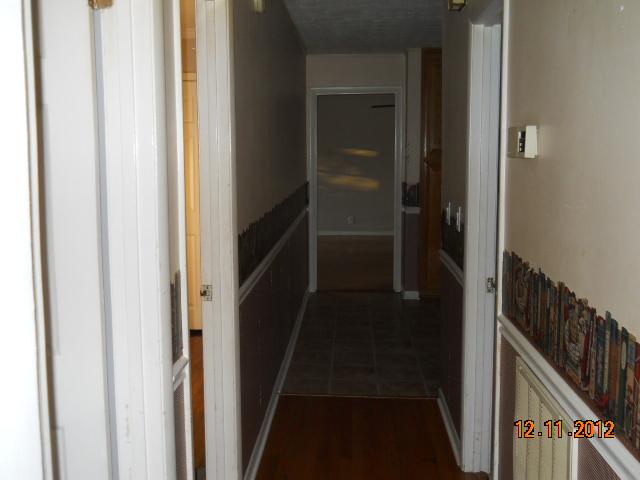 1030 Hidebound Road Burns, TN 37029 - Photo 13 of 19 Hallway