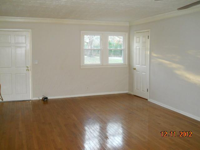 1030 Hidebound Road Burns, TN 37029 - Photo 6 of 19 Livingroom