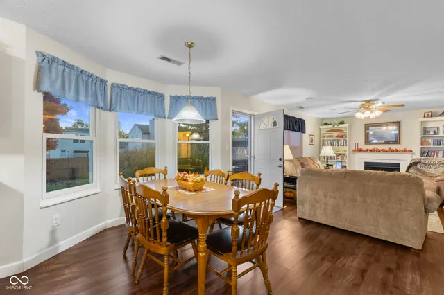 $284,000 | 6913 Thousand Oaks Drive, Indianapolis, IN 46214