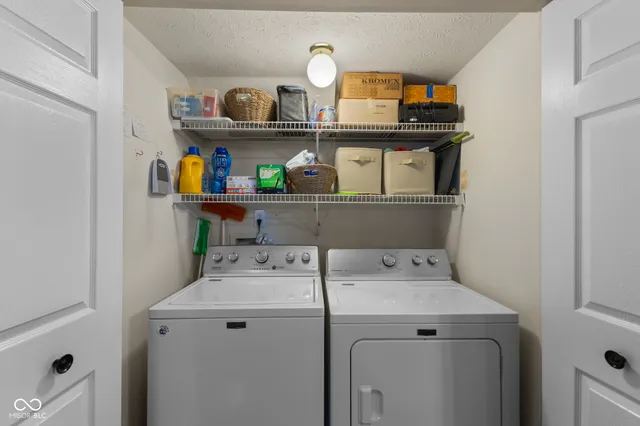 $284,000 | 6913 Thousand Oaks Drive, Indianapolis, IN 46214