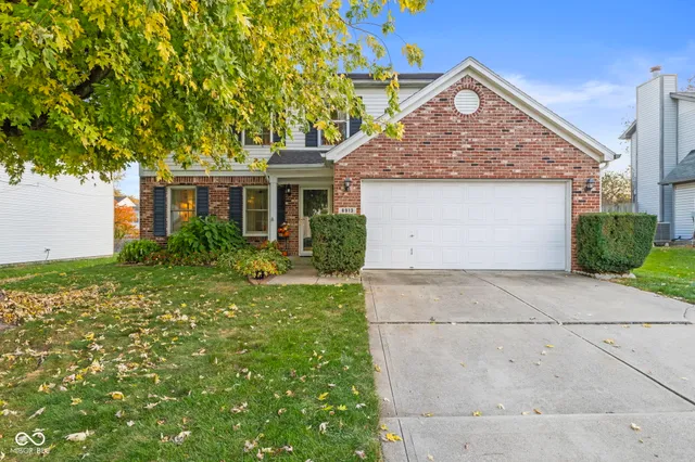 $284,000 | 6913 Thousand Oaks Drive, Indianapolis, IN 46214
