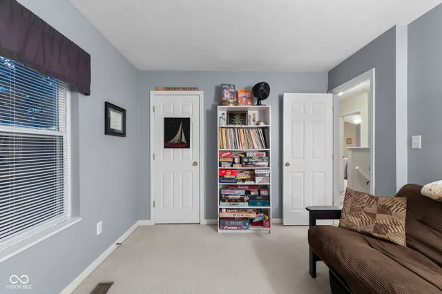 $284,000 | 6913 Thousand Oaks Drive, Indianapolis, IN 46214