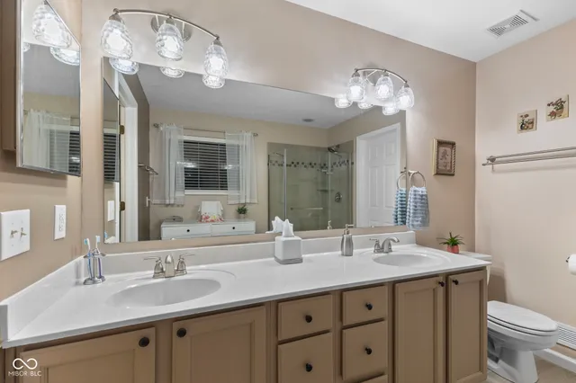 $284,000 | 6913 Thousand Oaks Drive, Indianapolis, IN 46214