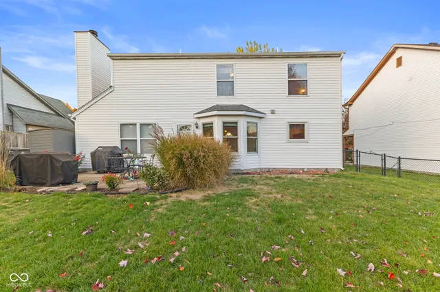 $284,000 | 6913 Thousand Oaks Drive, Indianapolis, IN 46214
