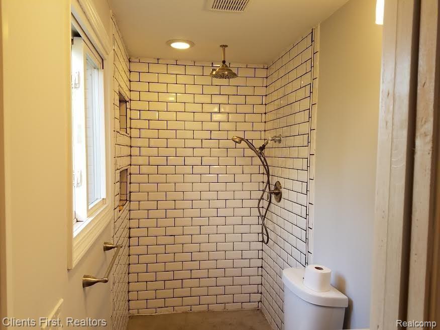 1030 Inkster Road Dearborn Heights, MI 48127 - Photo 27 of 49 44.jpg