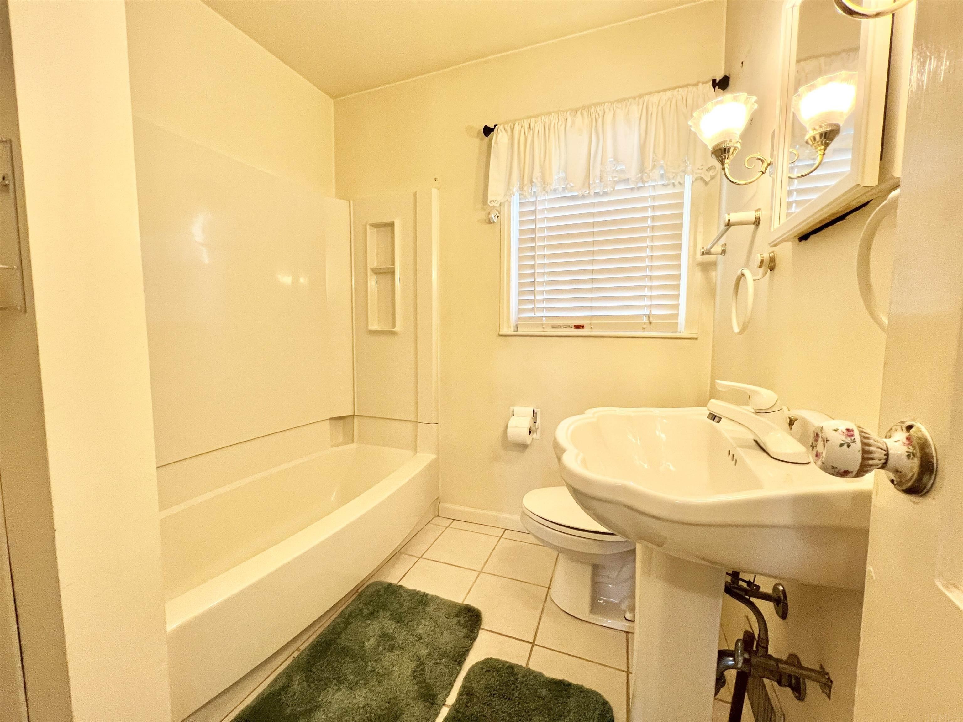 7223 Newburgh Road Evansville, IN 47715 - Photo 20 of 24 Gallery Image 20
