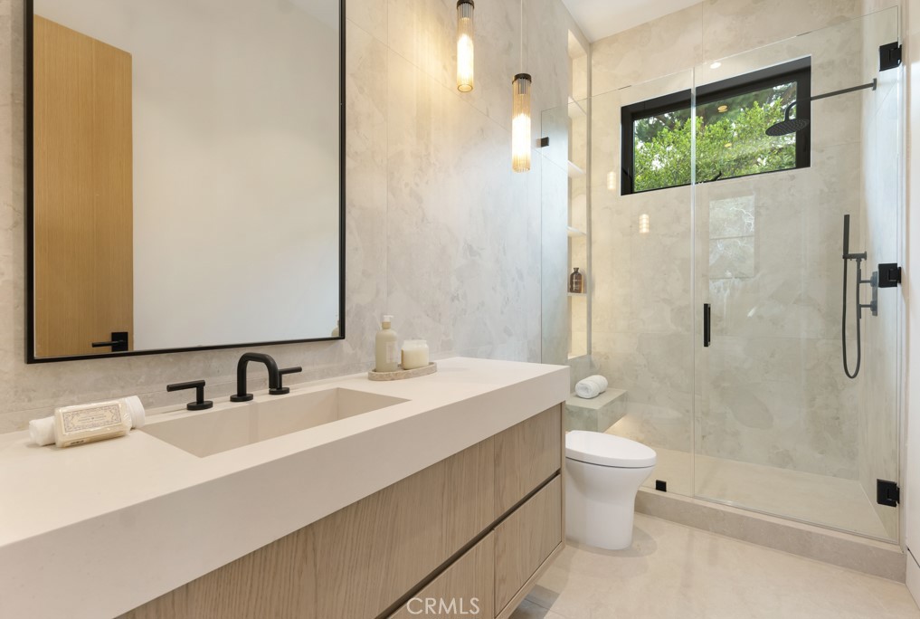 16708 Huerta Road Encino, CA 91436 - Photo 50 of 72 Gallery Image 50