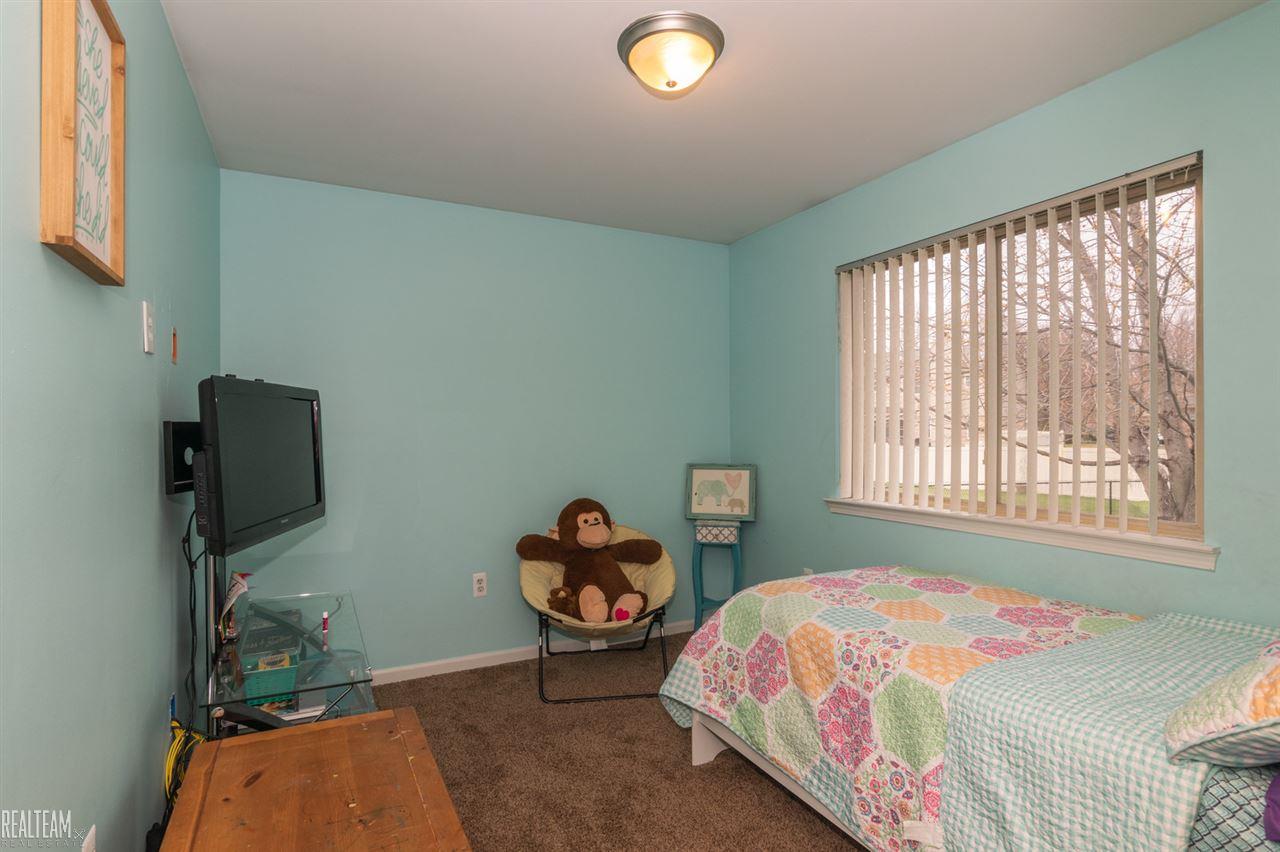 51524 Rivard Road New Baltimore, MI 48047 - Photo 12 of 19 Gallery Image 12
