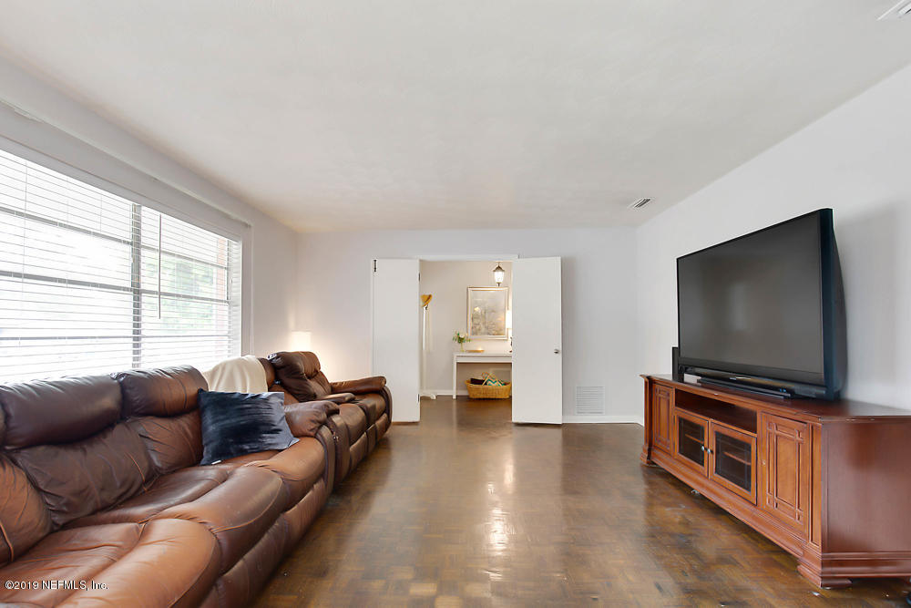 5325 Sanders Road Jacksonville, FL 32277 - Photo 6 of 41 5