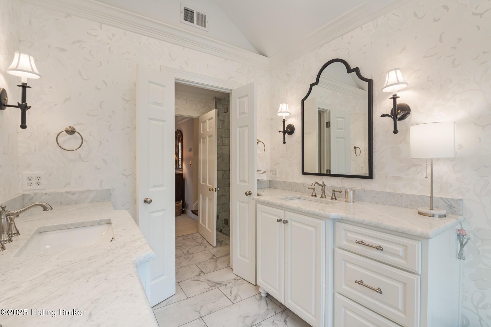 145 Westwind Road Louisville, KY 40207 - Photo 50 of 77 145 Westwind Rd-57