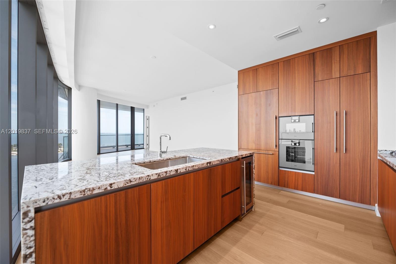175 Southeast 25th Road, Unit 801 Miami, FL 33129 - Photo 7 of 37