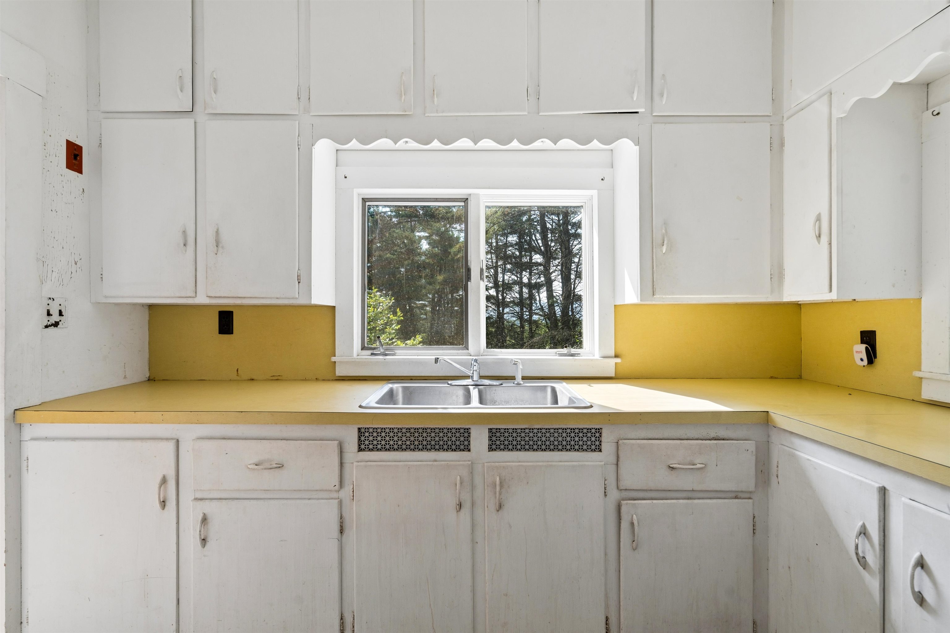 399 Academy Road Thetford, VT 05075 - Photo 15 of 22
