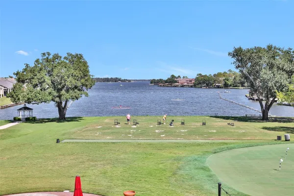 $1,850 | 36 April Point Drive North, Montgomery, TX 77356
