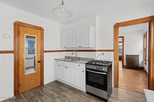 $278,500 | 19 Ingersoll Avenue, Schenectady, NY 12305