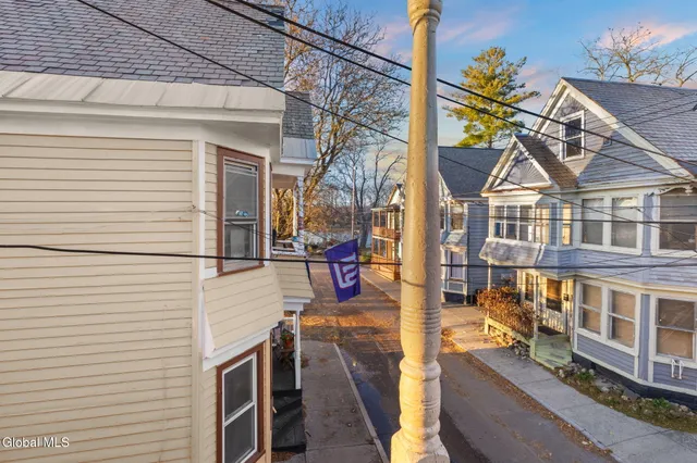 $278,500 | 19 Ingersoll Avenue, Schenectady, NY 12305