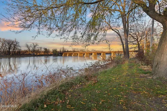 $278,500 | 19 Ingersoll Avenue, Schenectady, NY 12305