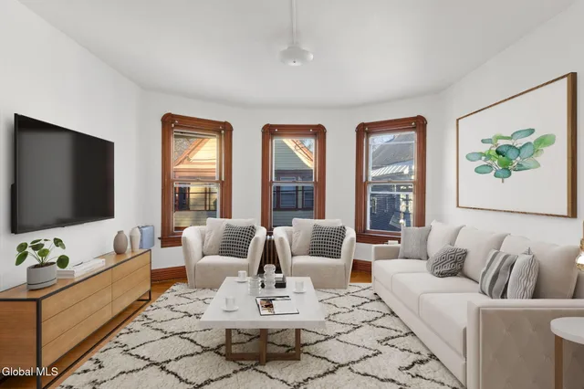 $278,500 | 19 Ingersoll Avenue, Schenectady, NY 12305