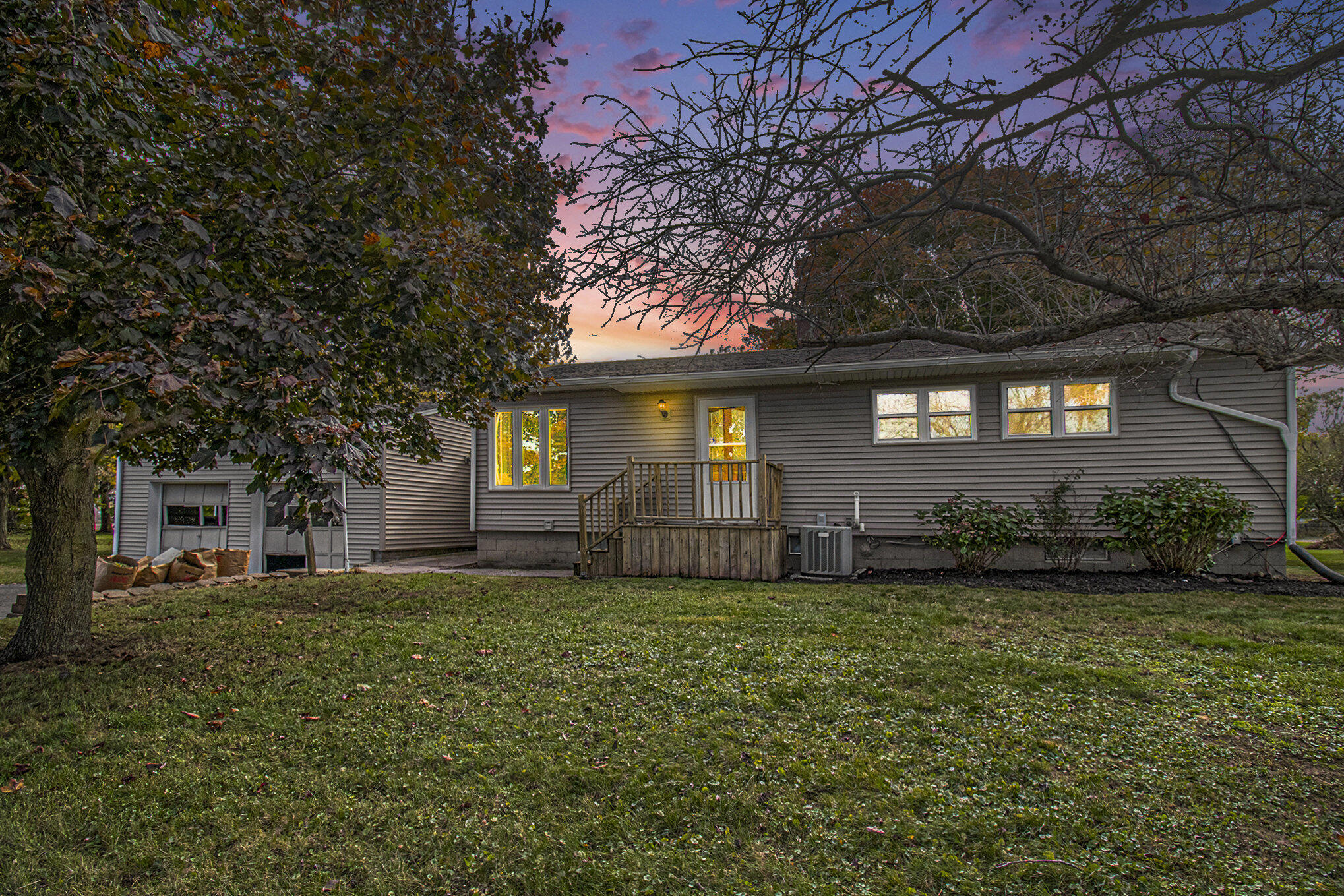 11977 Maiden Lane Riga, MI 49276 - Photo 1 of 13 001_11977_maiden_ln_46_-twilight_731