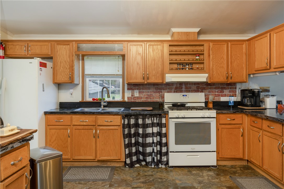 24 Prospect Street Addison, NY 14801 - Photo 21 of 46