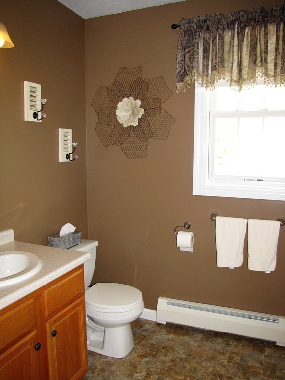 35 Collette Road Sturbridge, MA 01518 - Photo 9 of 23