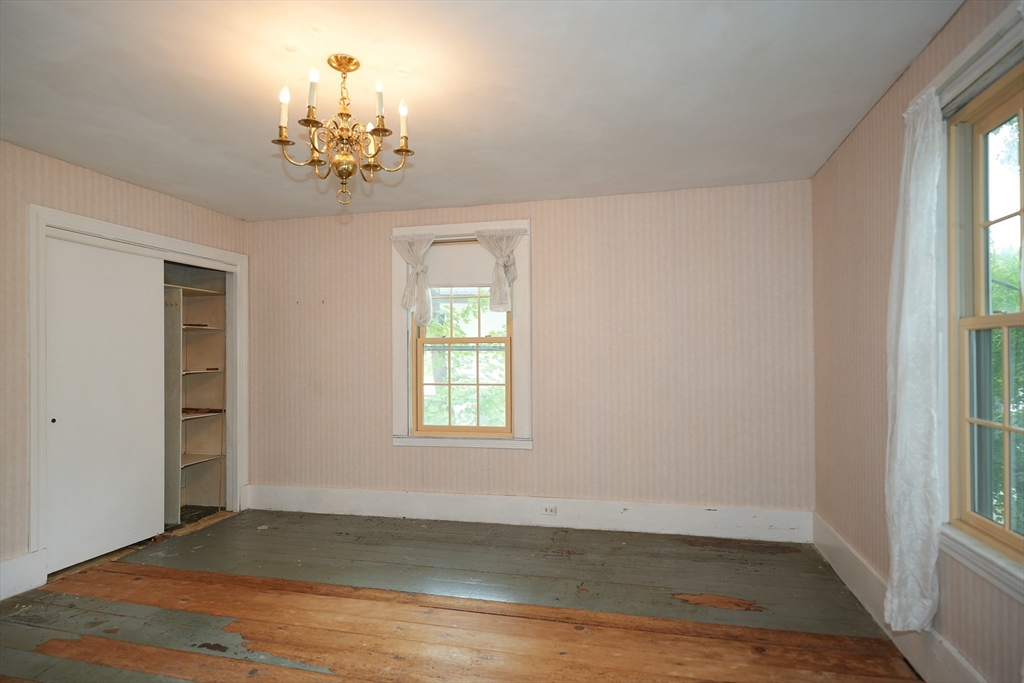 192 Warren Street Waltham, MA 02453 - Photo 13 of 24 Gallery Image 13