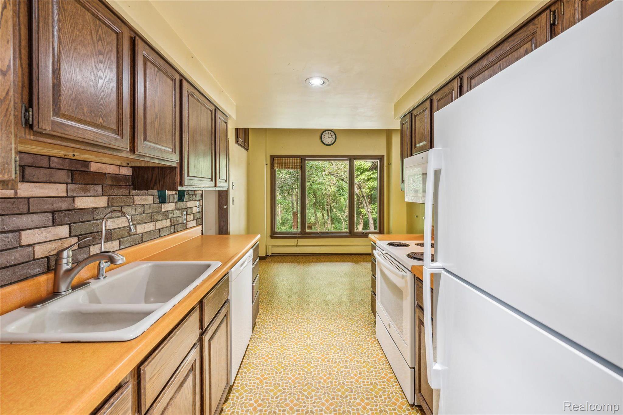 1877 Pierce Road Chelsea, MI 48118 - Photo 14 of 50 Gallery Image 14