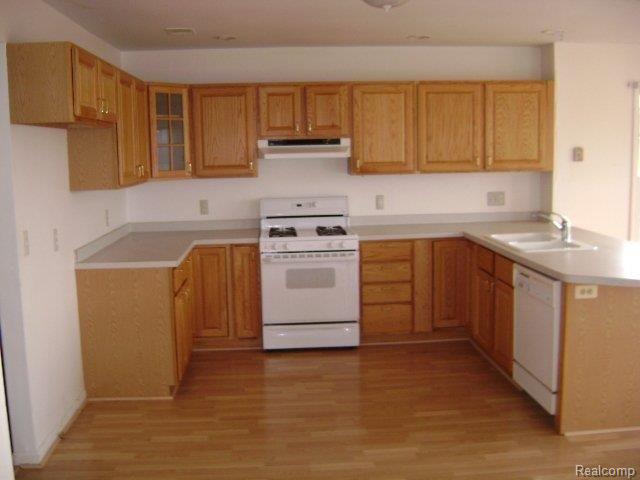 45300 Geddes Road Canton, MI 48188 - Photo 6 of 12 DSC02700