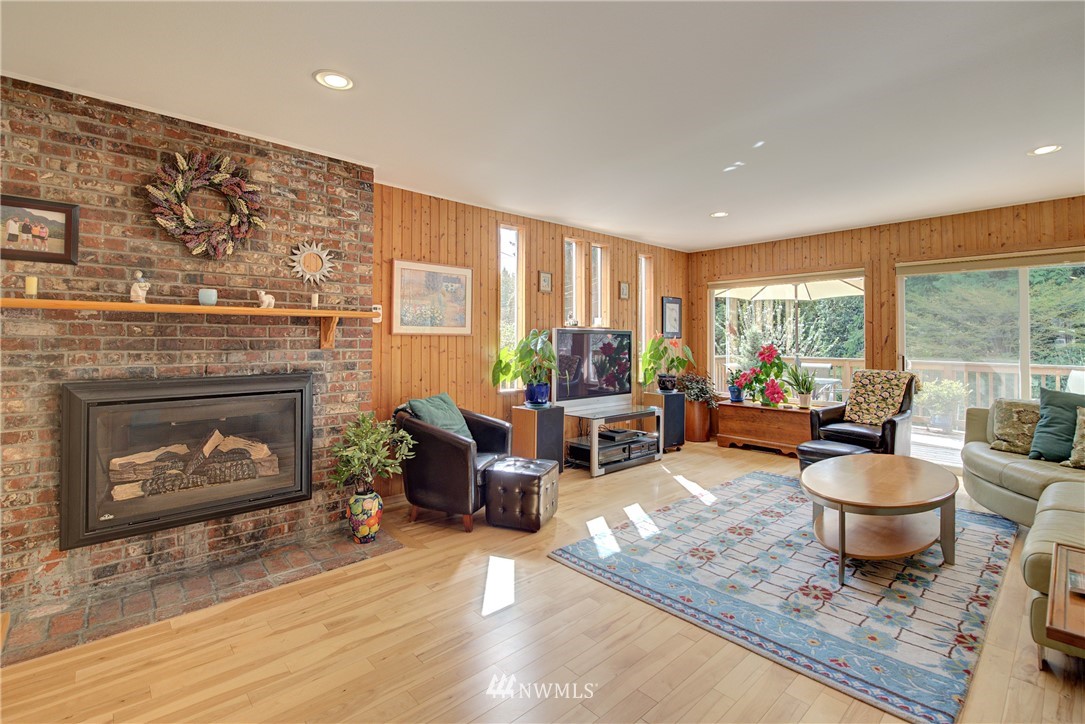 9618 Northeast 198th Street Bothell, WA 98011 - Photo 11 of 24