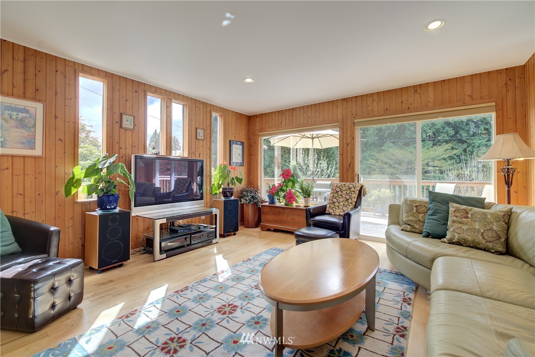 9618 Northeast 198th Street Bothell, WA 98011 - Photo 12 of 24