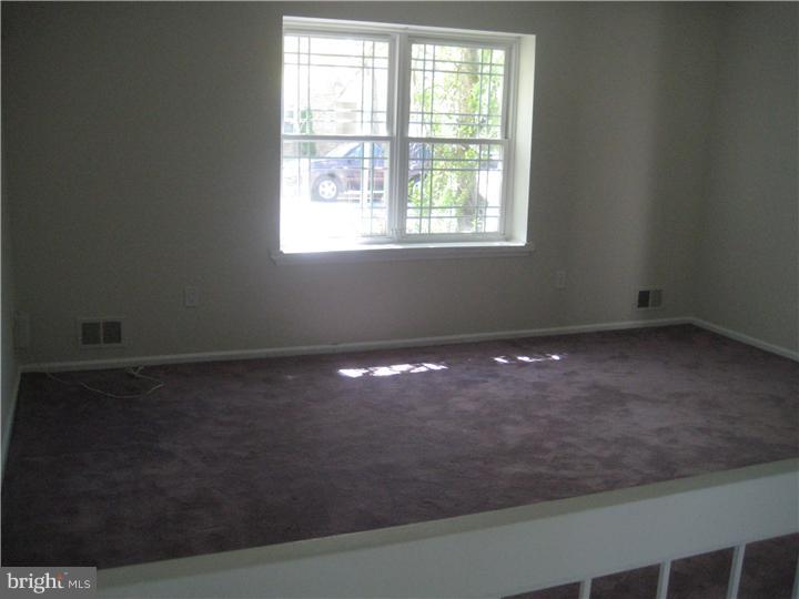 26 Allison Road East Windsor, NJ 08520 - Photo 2 of 14 Living Room